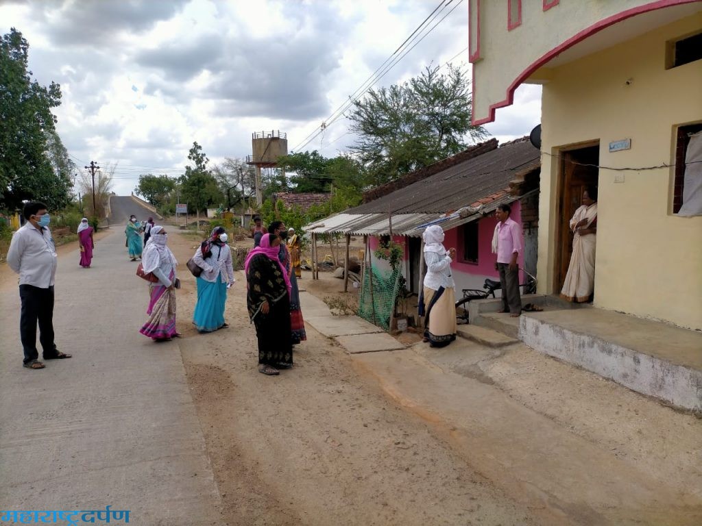 ग्राम पंचायत आमडी व्दारे लसीकरणा करिता जन जागृती