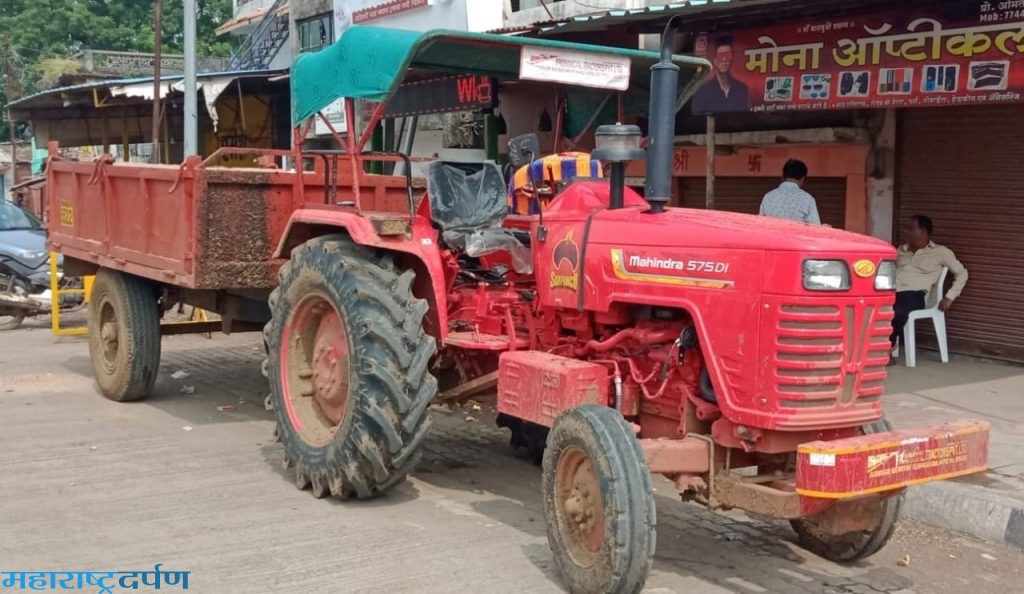 सिहोरा रेती घाटातुन अवैध वाळु वाहतुक करणारे ट्रॅक्टर ट्राली जप्त विधी संघर्ष बालक सहीत ७ लाख ३ हजार रुपयांचा मुद्देमाल जप्त